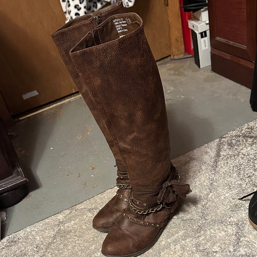 Brown Knee-High Women's Boots